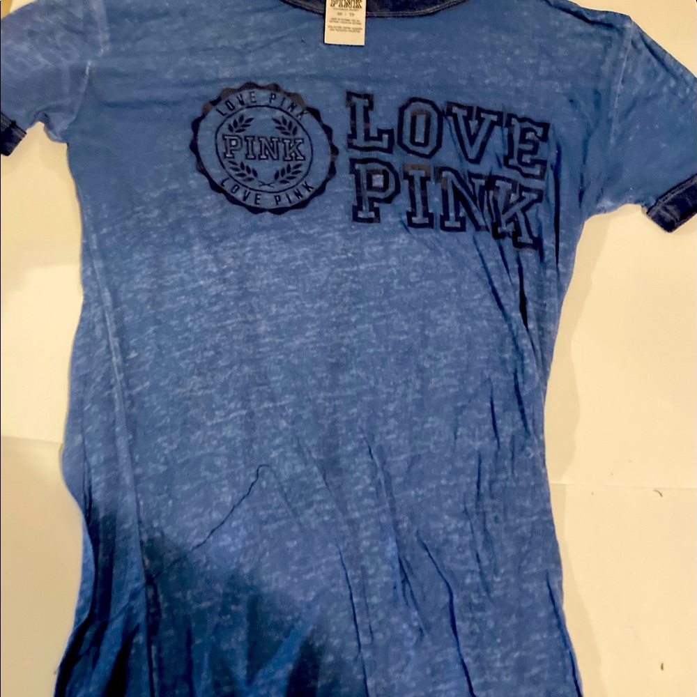 Vs pink tee shirt